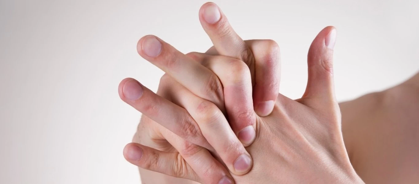 Αυτοί είναι οι λόγοι που νιώθετε παγωμένα τα δάχτυλά σας - Οι πιθανές ασθένειες